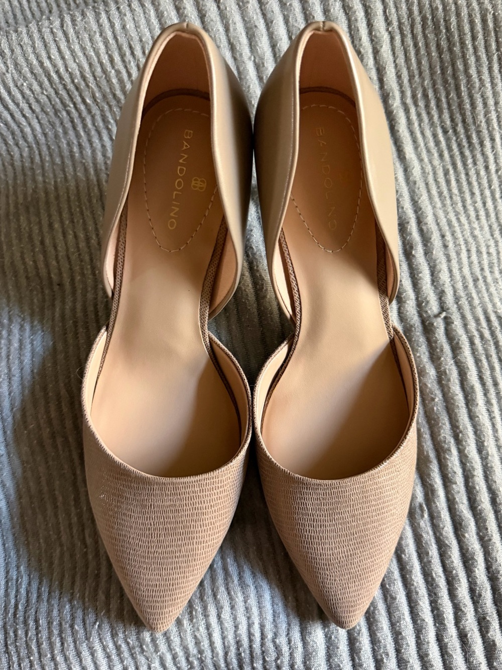 Bandolino Beige Pointed Toe Heels